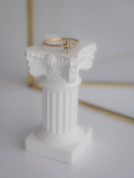 Stella - Small Ring - 18k Solid Gold - Made to Order